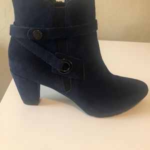 New Anne Klein Chelsey Boot Size 6 Navy Suede Leather